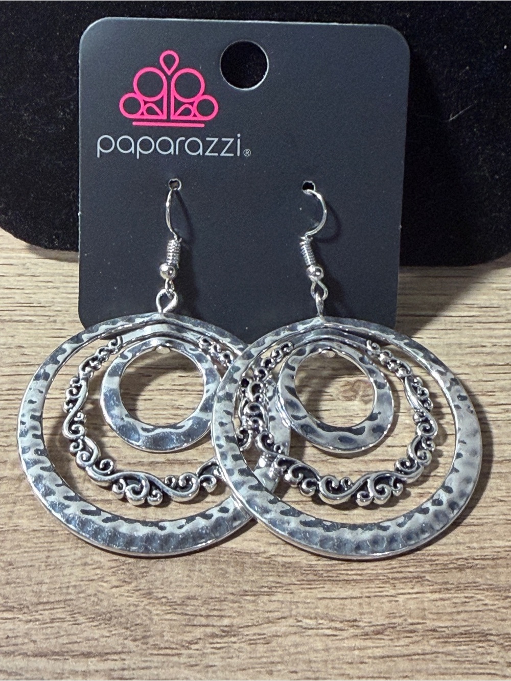paparazzi Silver Hammered Filigree Layered Hoop Earrings